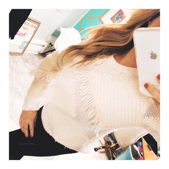 LOFT Tops - Ann Taylor Loft BOHO Fringe sweater cream M